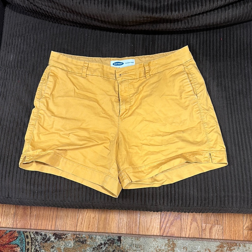 Old Navy Gold Color Shorts Size 10